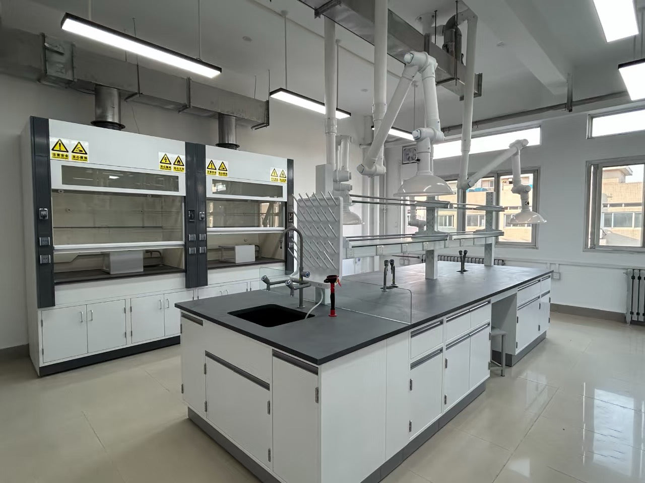 ZC FLYYD Laboratory Exhaust Vent Fume Extractor Arms, PP Snorkel for Extractor Fume Hood with 360° Adjustable Pivots for Lab, Industrial, Moxibustion, Ceiling-mounted/ Wall-Mounted