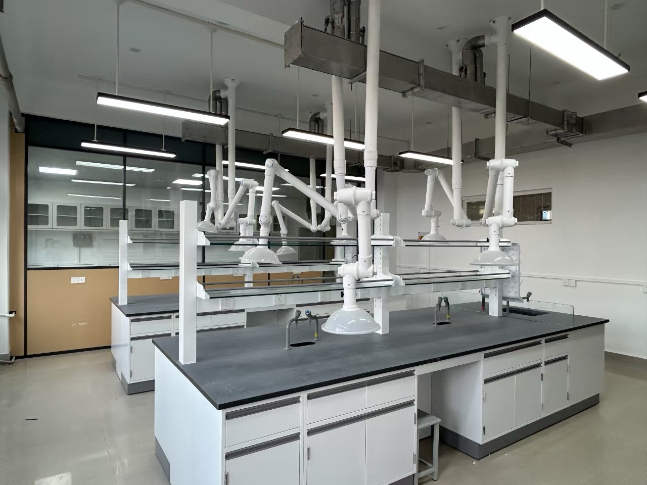 Universal fume extraction arm for lab soldering with 110mm adapter